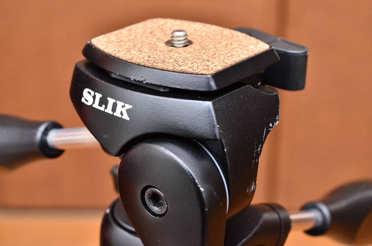 SLIK light carbon E84 carbon tripod exhibition goods outlet 