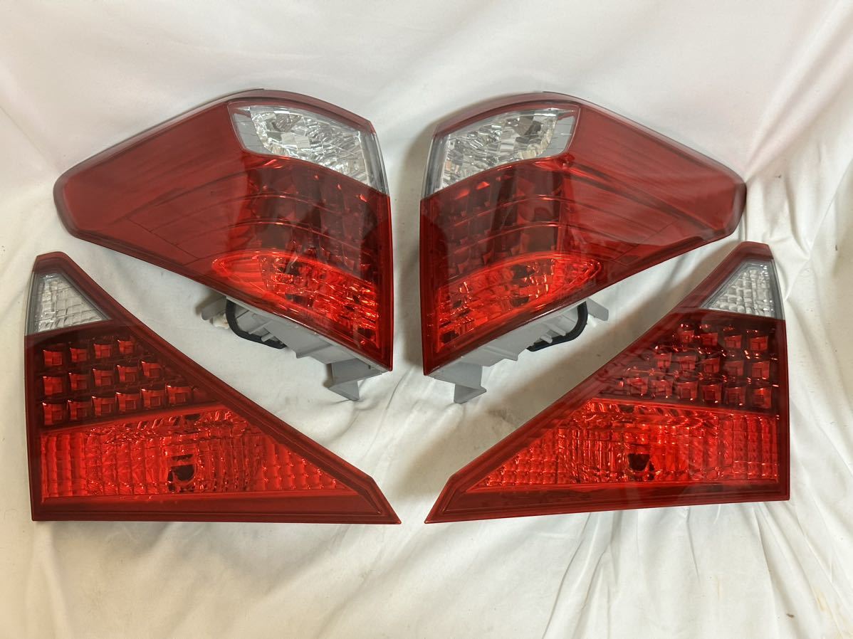 20 ヴェルファイア 純正 左右 テールランプ KOITO 58-35 ANH20W 20 ヴェルファイア 純正 左右 テールランプ KOITO 58-35 ANH20W