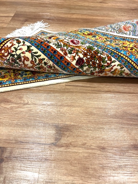 ペルシャ絨毯・最高級ハンド&マシン織り・ 世界最高密度150万ノット ・豪奢なクムデザイン 60cm×90cm g45_画像7