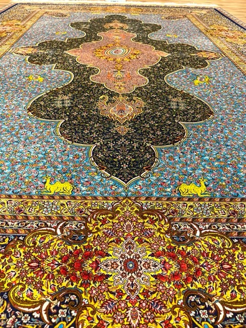 ペルシャ絨毯・最高級ハンド&マシン織り・ 世界最高密度150万ノット ・豪奢なクムデザイン 200cm×300cm c39_画像2