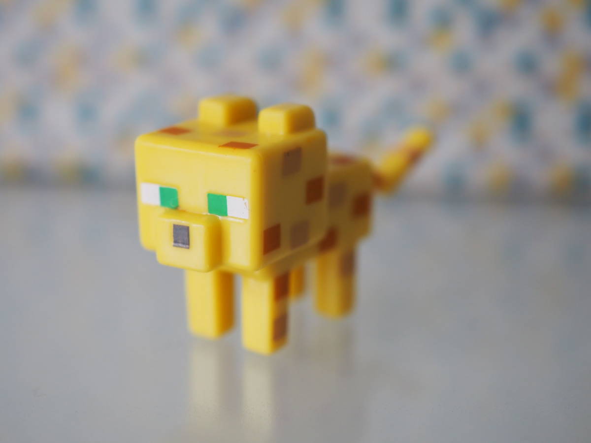 【Minecraft Mini-Figures Ocelot マインクラフト ミニフィギュア オセロット ヤマネコ】の画像1