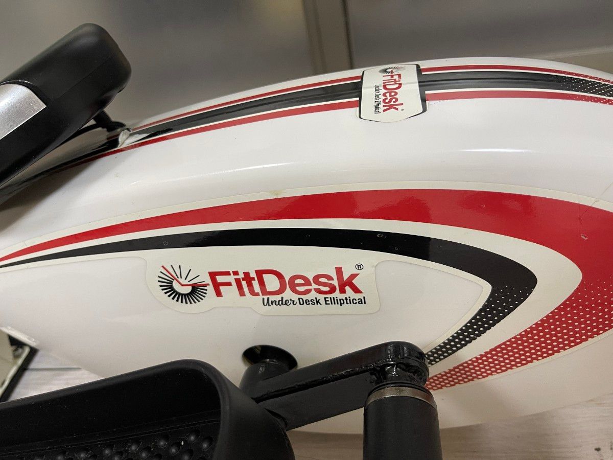 FitDesk アンダーデスクサイクル ジャパンモデル 購入価格：29700　 エアロバイク　トレニング運動　 ローイングマシン