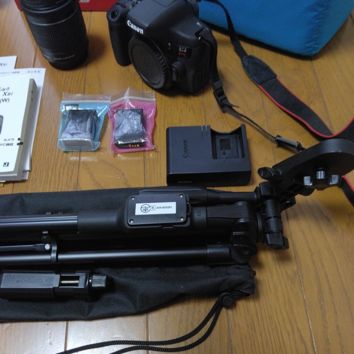 送料無料キャンペーン?】 X8i Kiss EOS CANON EF-S カメラ 予備
