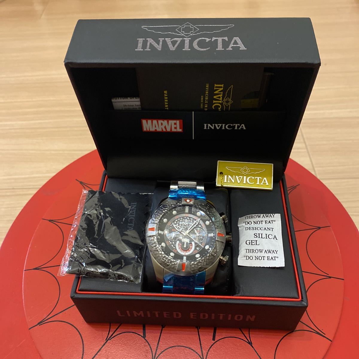 未使用 インヴィクタ INVICTA クロノグラフ メンズ 腕時計 マーベル コラボ アベンジャーズ マイティ ソー MARVEL_画像1