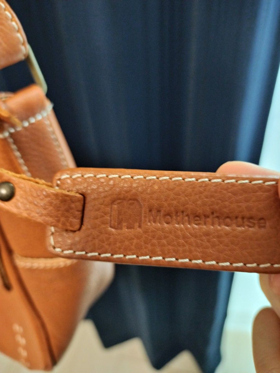 美品 マザーハウス ショルダーバッグ レザー ステッチ 革タグ 美品 マザーハウス ショルダーバッグ レザー ステッチ 革タグ