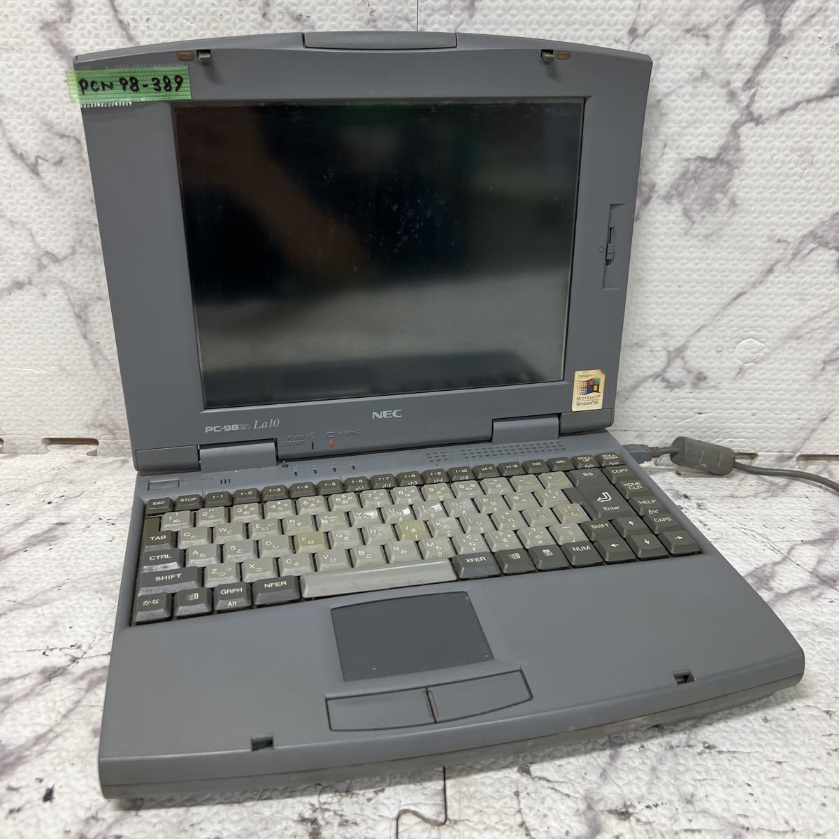 PCN98-389 激安 PC98 ノートブック NEC PC-9821La10/8 通電のみ確認済み ジャンク_画像1