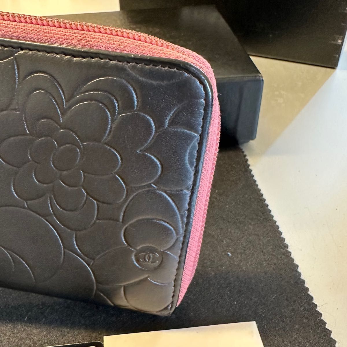 新品同様！ シャネル CHANEL カメリア 財布 長財布 ココマーク