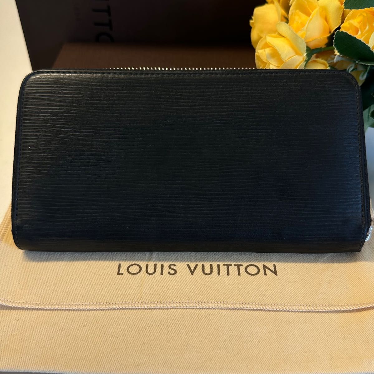 未使用に近い ルイヴィトン LOUIS VUITTON エピ 財布 長財布 ジッピー