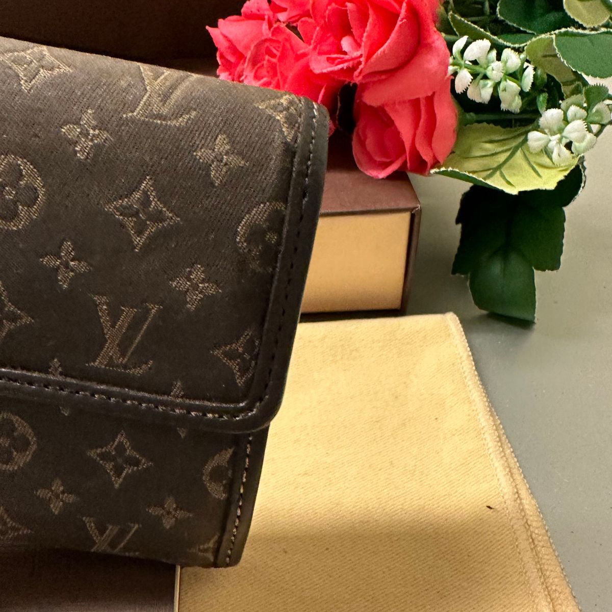 未使用に近い ルイヴィトン LOUIS VUITTON モノグラム ポルトフォイユ