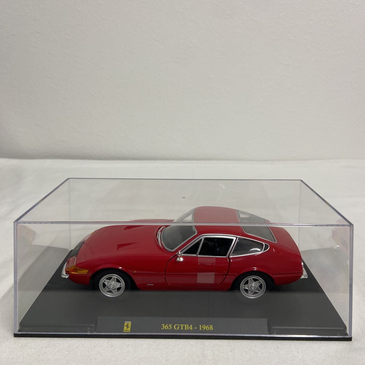 デアゴスティーニ レ・グランディ・フェラーリコレクション 1/24 Ferrari 365GTB4 Red 1968年 完成品 スーパーカー ミニカー モデルカー_画像2