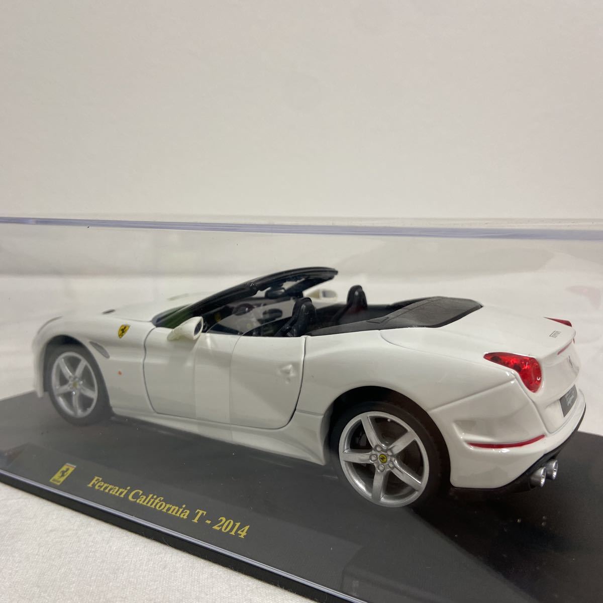 デアゴスティーニ レ・グランディ・フェラーリコレクション 1/24 #9 Ferrari California T 2014年 カリフォルニア 完成品 ミニカー_画像4