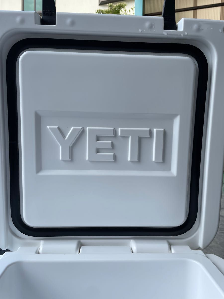 YETI イエティウォータージャグ ウォータークーラー 6G