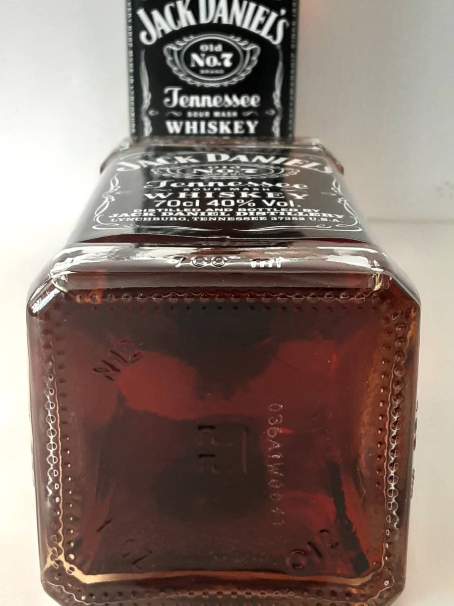 ジャックダニエル【テネシーウイスキー】40%700ml_Jack Daniels Tennessee Whiskey 40% 700ml