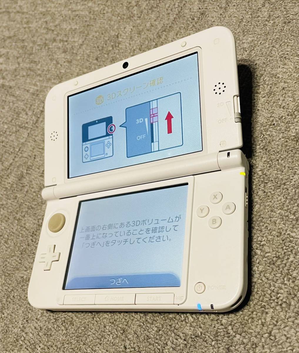 ニンテンドー3DS LL ディズニー マジックキャッスル マイ・ハッピー・ライフ 限定パック　本体動作品　送料無料　付属品付き