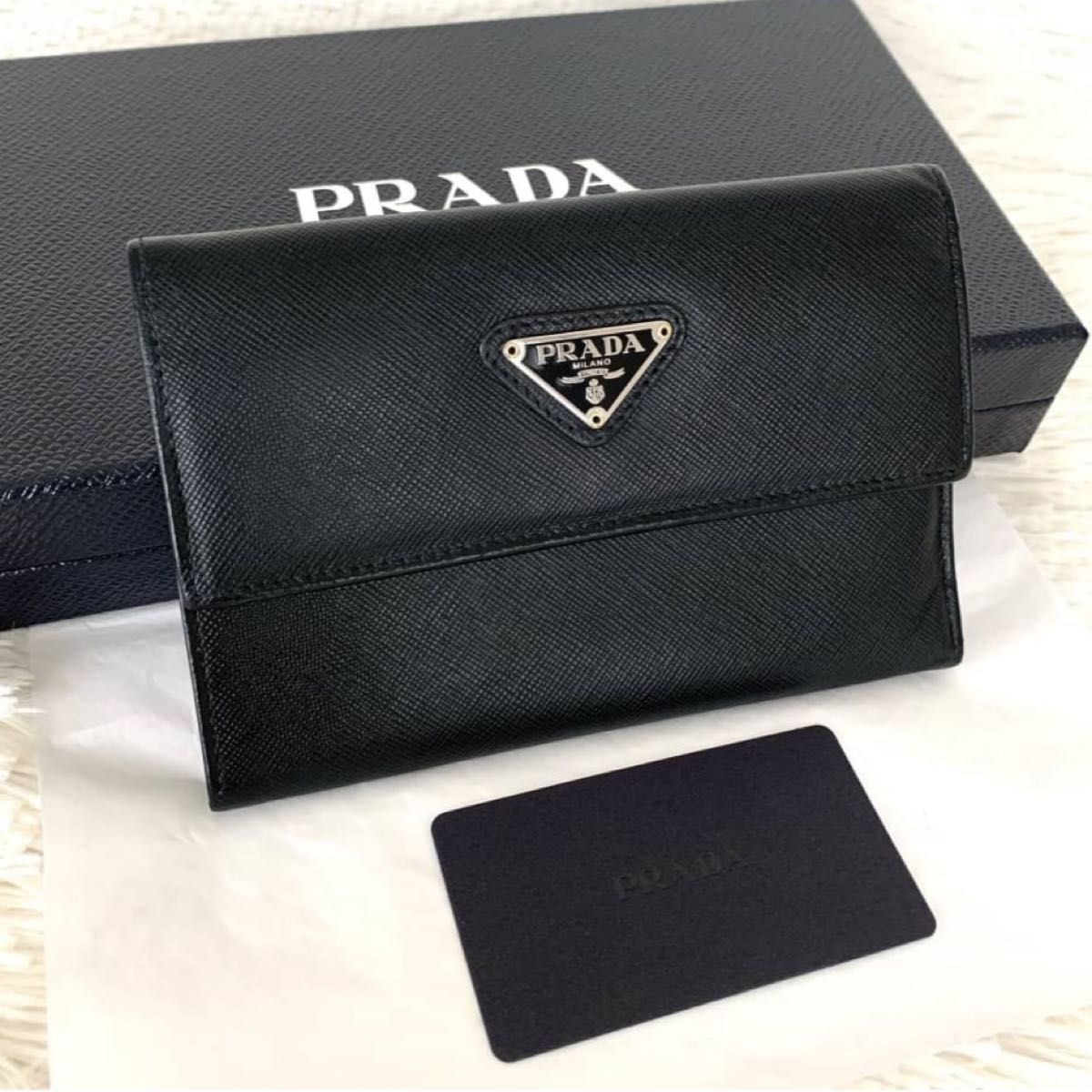 美品 PRADA プラダ サフィアーノレザー 折り財布 三角ロゴプレート