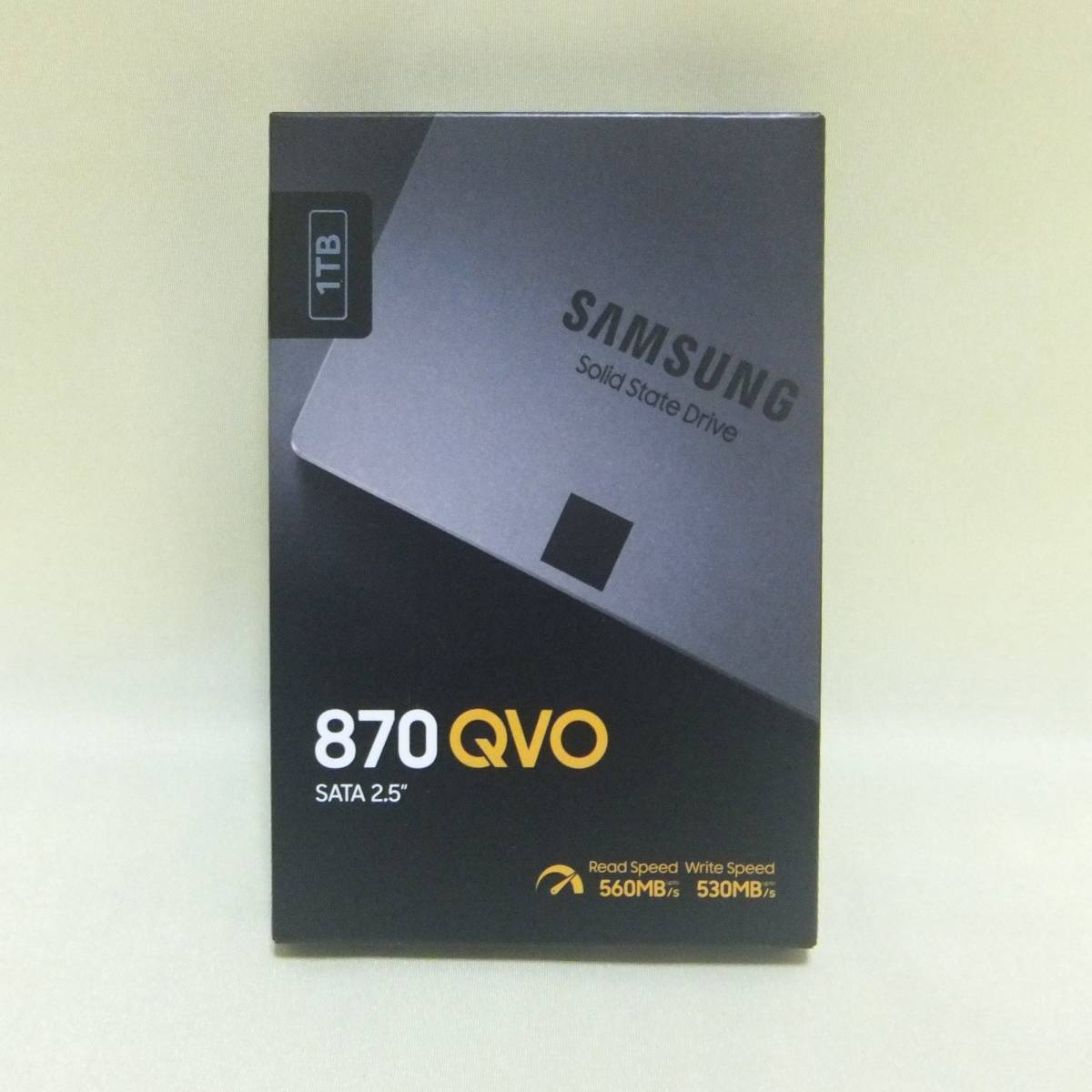 未使用 Samsung SSD 870 QVO MZ-77Q1T0B/IT 1TB SATA 2.5インチ_画像1