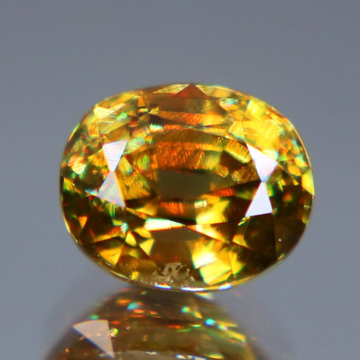 天然スフェーン 1.18ct【Z750】_画像2