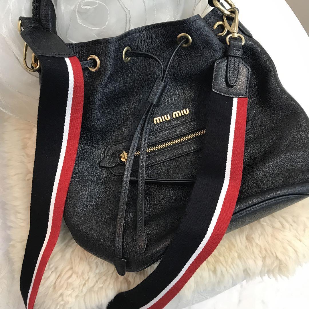 ★美品★miumiu　ショルダーバッグ　巾着　2WAY　レザー　黒　トリコロール