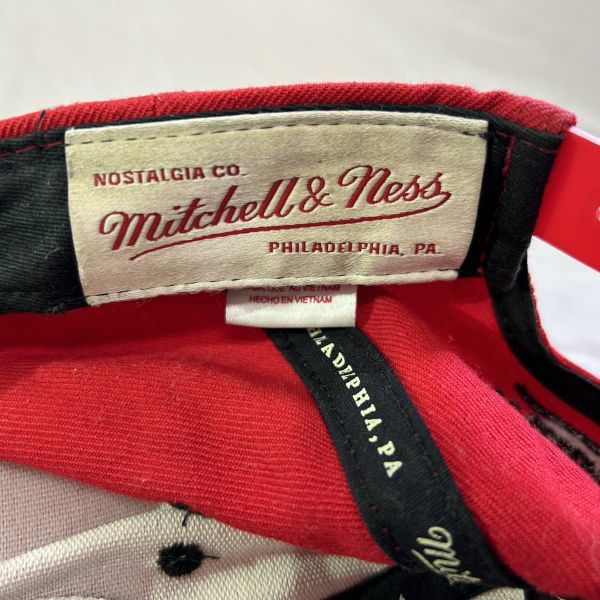 ミッシェルアンドネス　帽子　キャップ　NBA　ブルズ　刺繍　赤　バスケ　デカロゴ 古着 人気 mitchell&ness　バスケットボール　アニマル_画像9
