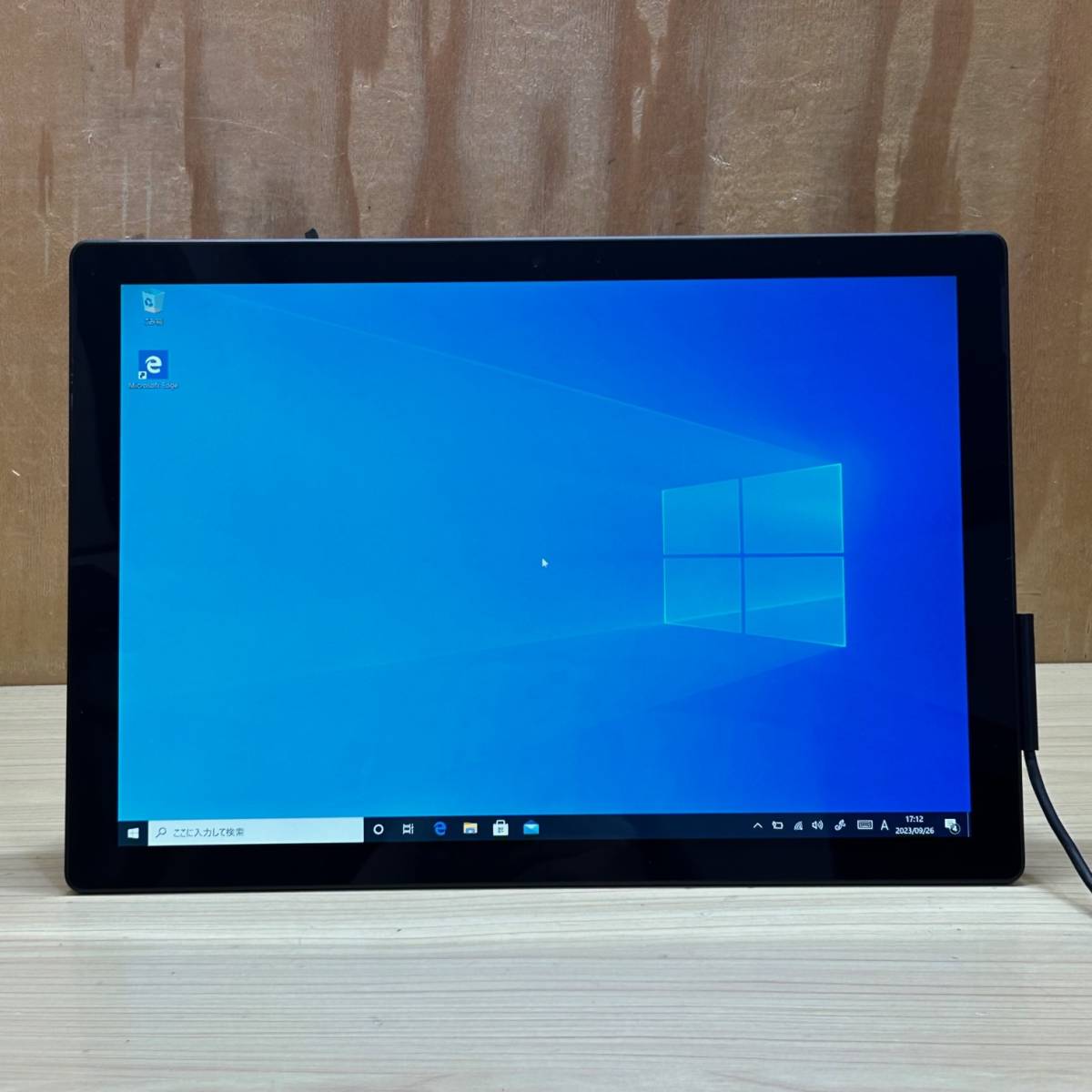 海外限定】 黒色◇Microsoft Surface i5-8350U◇SSD256GB◇メモリ8GB