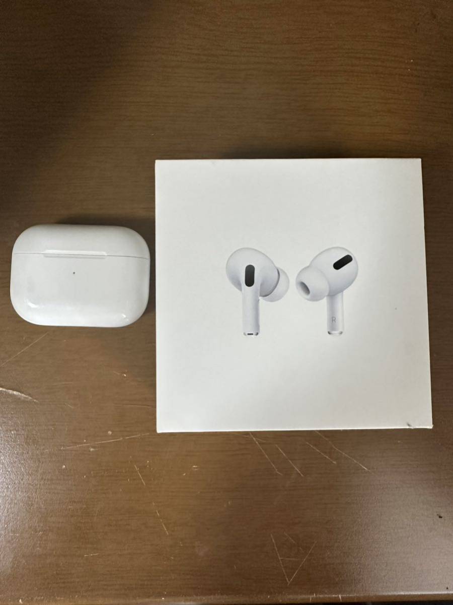 Apple AirPods Pro With MagSafe Charging Case MLWK3J/A 中古美品