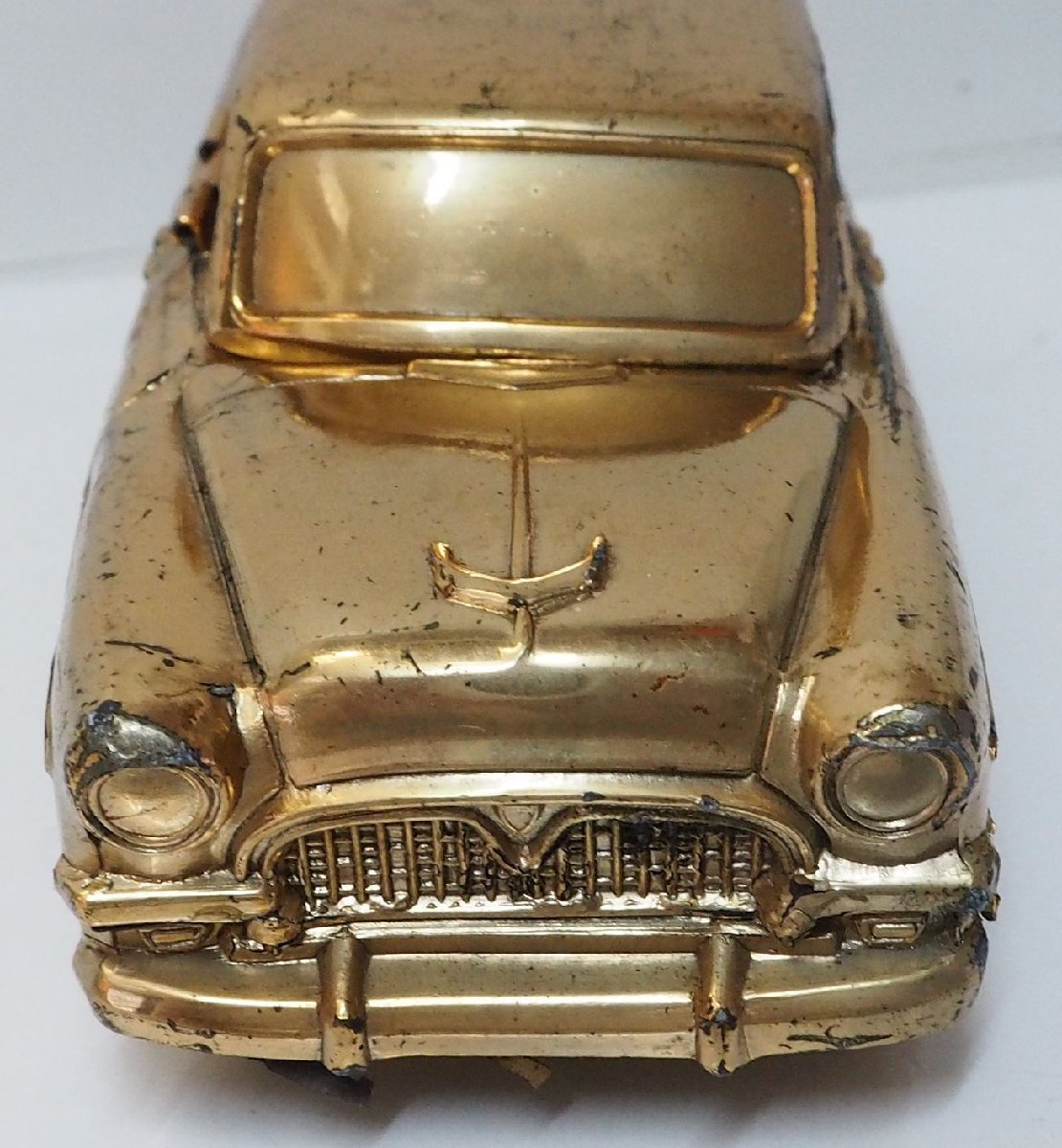 dealer [1959 first generation Toyopet Crown TOYOPET CROWN gold color Gold ] made of metal minicar type lighter #TOYOTA Toyota [ box less ]0752