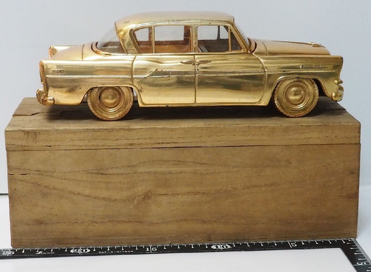  dealer [ first generation Toyopet Crown 1900 Deluxe music box defect ] cigarette case made of metal cigar case ashtray TOYOTA Toyota [ tree box attaching ]0744