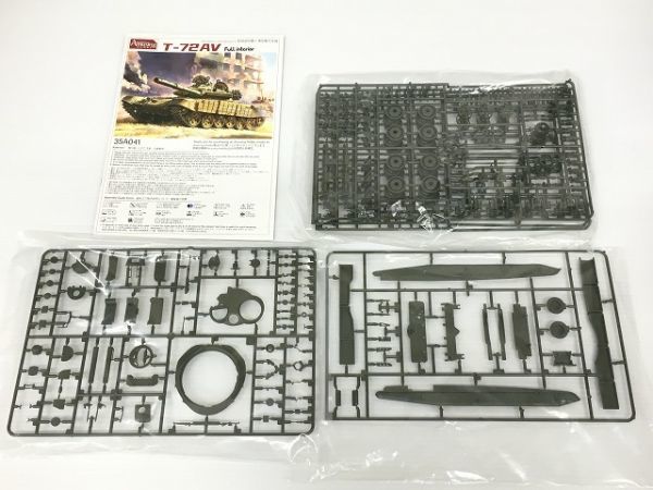 K12-473-0926-068【未組立】Amusing Hobby 35A041 Russian MBT T-72AV アミュージングホビー 1/35 フルインテリア プラモデル 外箱開封済_画像3