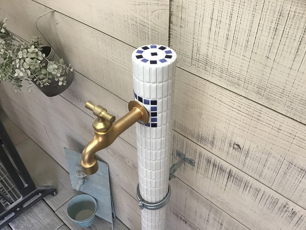 作善堂オリジナル　タイル水栓柱　1370ｍｍ　1000ｍｍ長さお選びください　外構工事　立水栓　水栓柱　デザインＤ