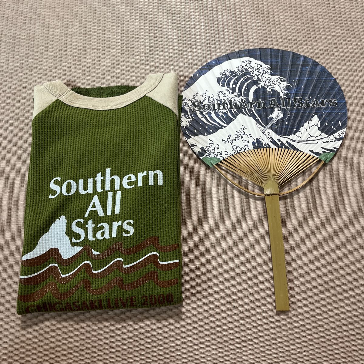 サザンオールスターズ 茅ヶ崎ライブ2000 グッズ 新品 Tシャツ うちわ