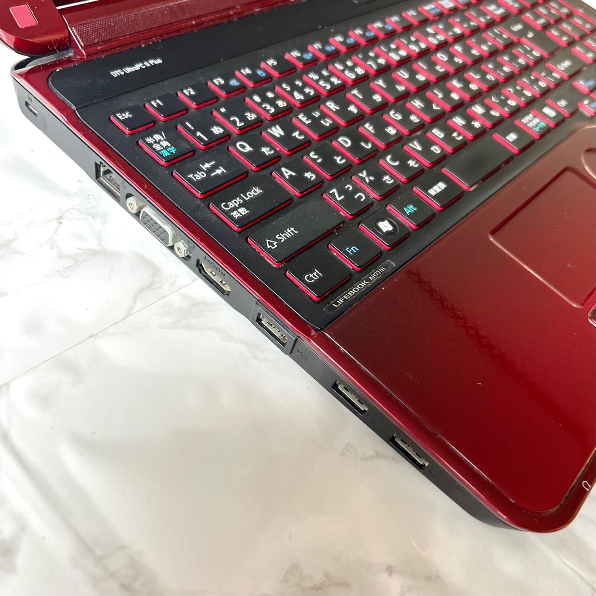 大幅に値下げした。ジャンク品 FUJITSU LIFEBOOK AH77/H FMVA77HRG