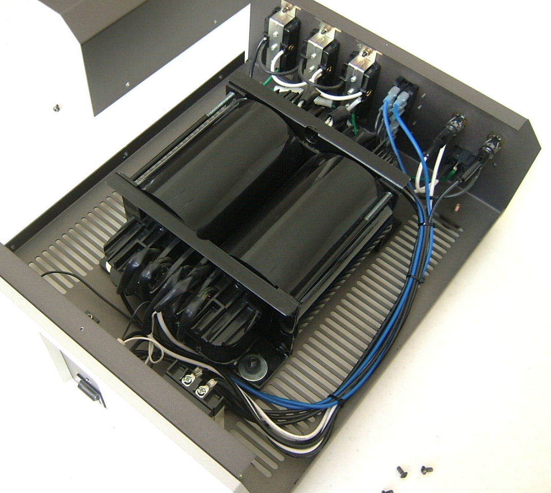 26万 新品同様 完動保証 極上 最高峰 CSE TX-2600 巨大2.6KVA 大 26万 新品同様 完動保証 極上 最高峰 CSE TX-2600 巨大2.6KVA 大