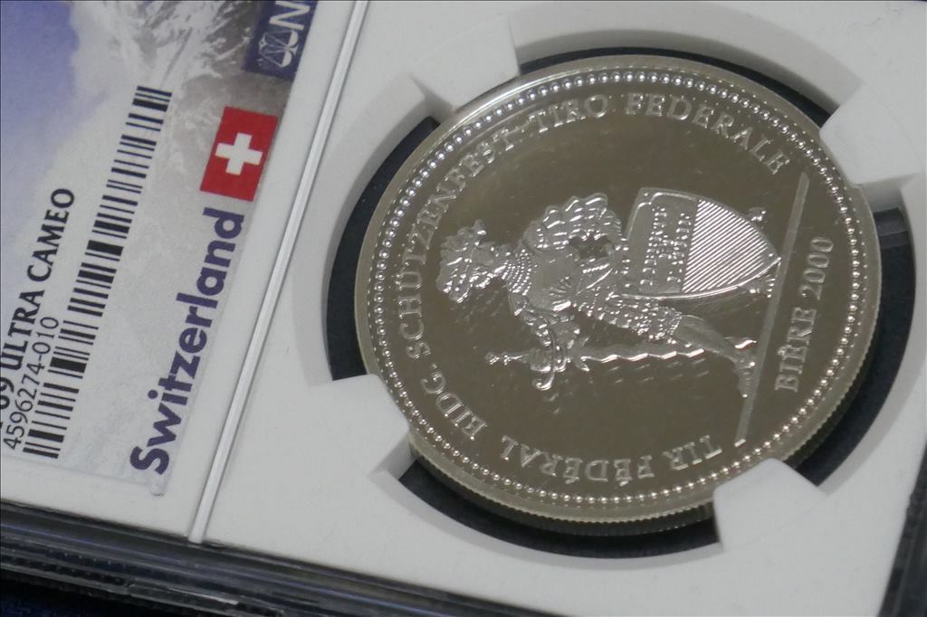 ♪　【送料無料】 ２０００ スイス射撃祭 ５０フラン 銀貨 プルーフ ヴォー州 ビエール ／ＮＧＣ ＰＦ６９ ULTRA CAMEO　♪_画像5