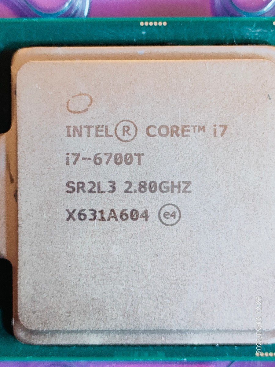 ★Intel Core i7 第６世代 2.80GHZ CPU 動作品より取出し 専用ケース付き★