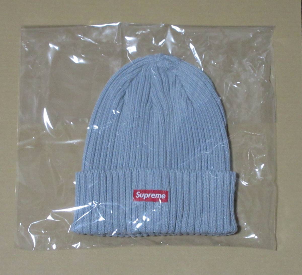 国内正規品　Supreme　23SS　OVERDYED BEANIE　Grey　シュプリーム　オーバーダイドビーニー　グレー　灰 ニットキャップ SMALL BOX LOGO_画像2