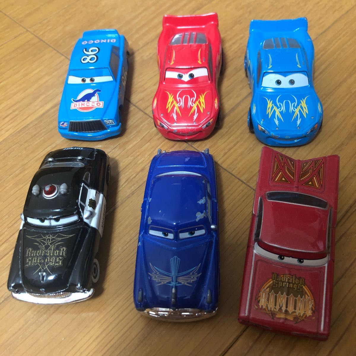 早い者勝ち！激レア！トミカ　カーズ　ミニカー！Dカプセルシリーズ！マックィーン　ラモーン　チックヒックス　カスタムタイプ　他