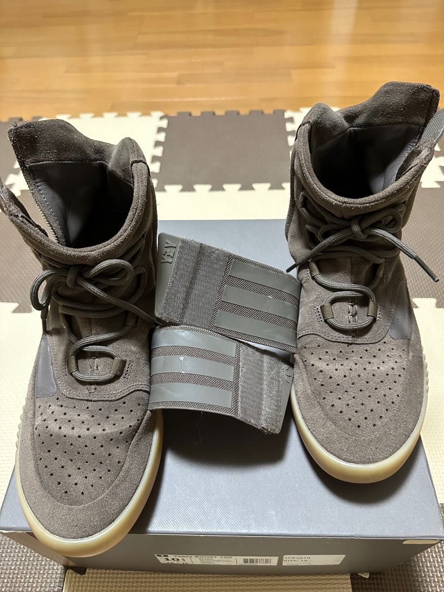 adidas Yeezy Boost 750 Light Brown Gum 