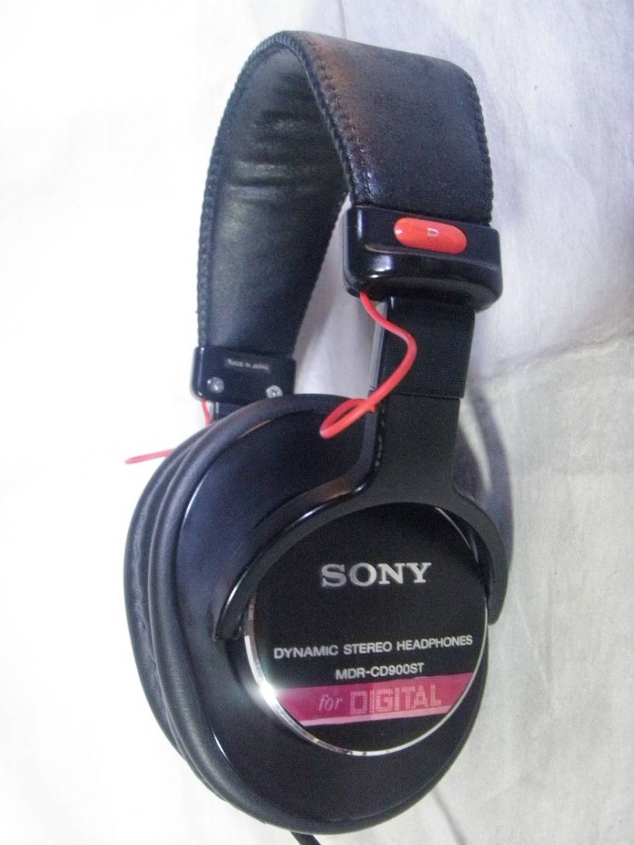 国内発送 SONY MDR-CD900ST モニターヘッドホン 142 ダイナミック型