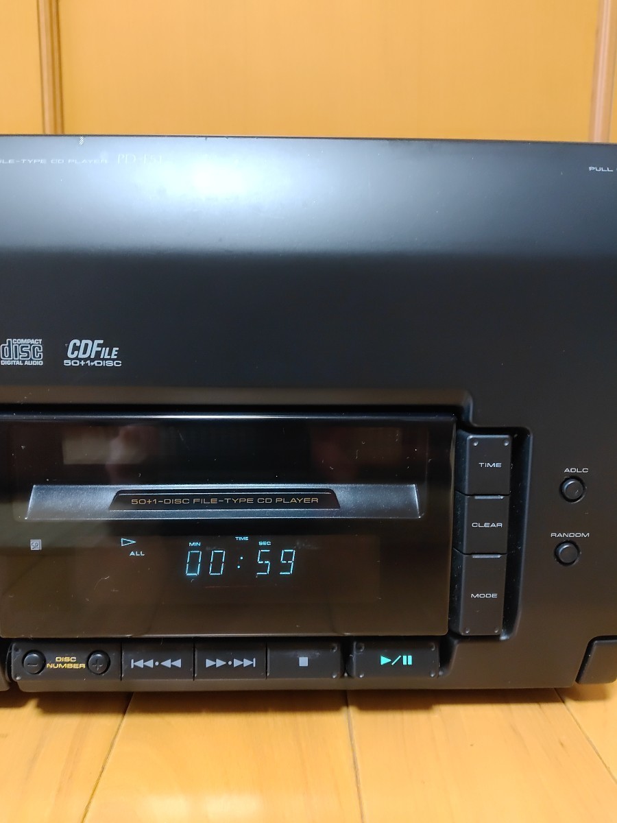 直販入荷 【使用少なめ美品/全スロット再生動作OK・送料無料】パイオニア/Pioneer　50連装＋１　CDチェンジャー　CDプレイヤー　PD-F51