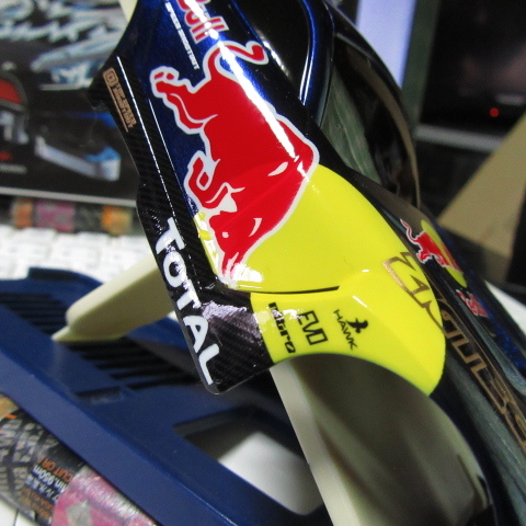  Mini 4WD Jill boruf has painted body Red Bull specification ( carbon decal navy blue tere urethane clear F1 drift )