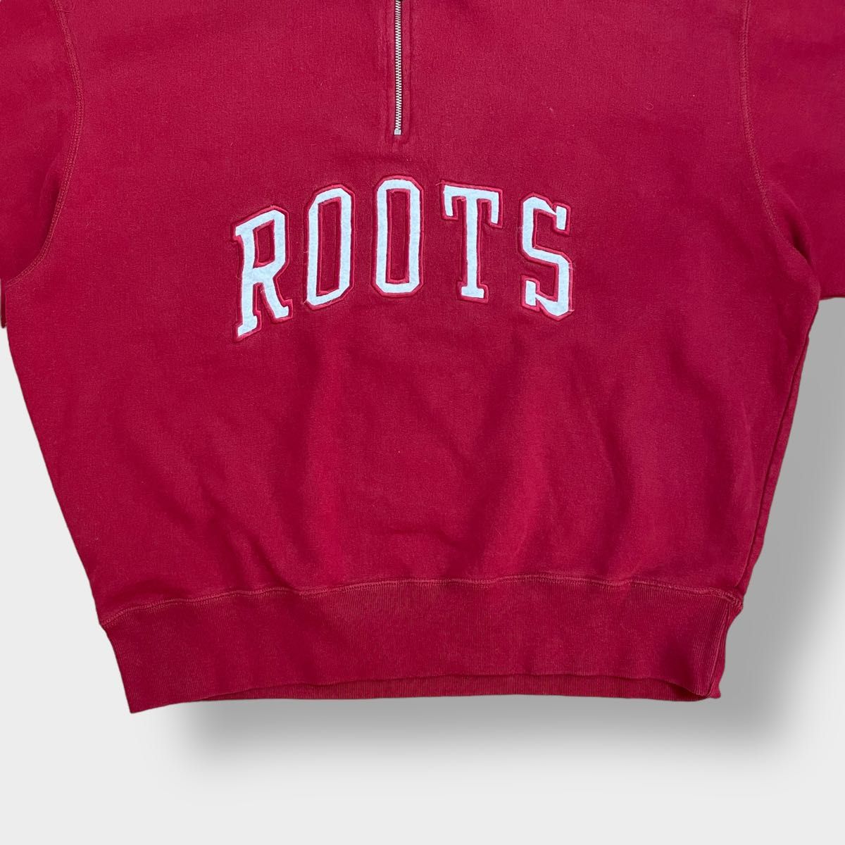 ROOTS カナダ製 ハーフジップ スウェット アーチロゴ 刺繍 ROOTS カナダ製 ハーフジップ スウェット アーチロゴ 刺繍