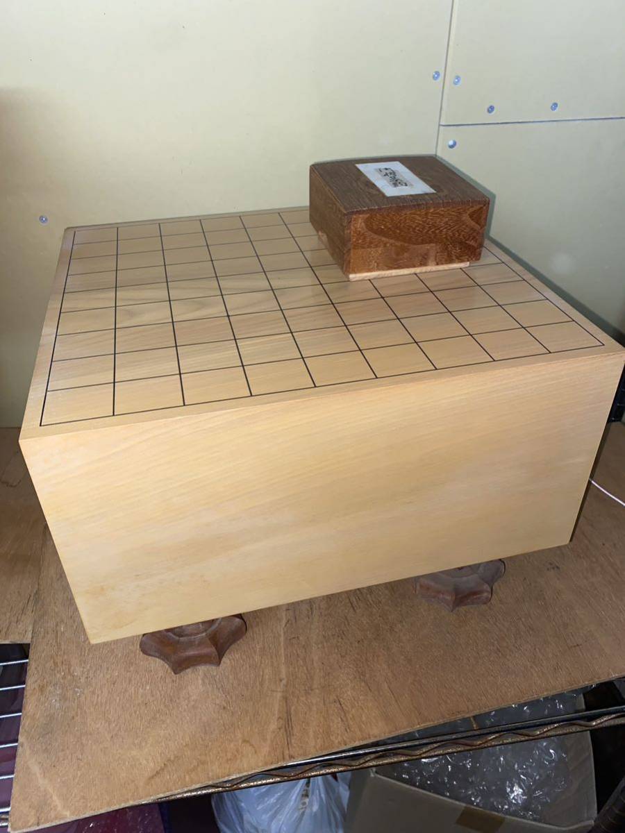 木製将棋盤 水月作駒付き 盤厚17.5cm 重さ12.5kg ヘソ付き 脚付き(将棋