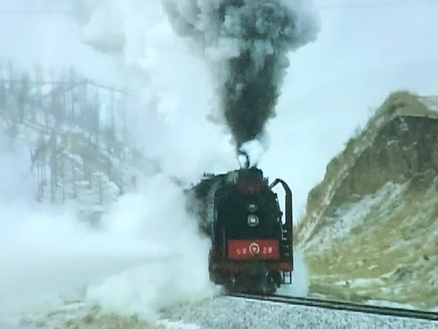 個人撮影 中国蒸気機関車 NO３-3 内モンゴル自治区 集通線 大板～経棚峠 前進型(標準軌、動輪５軸) 2時21分　画面サイズ4：3 _画像7