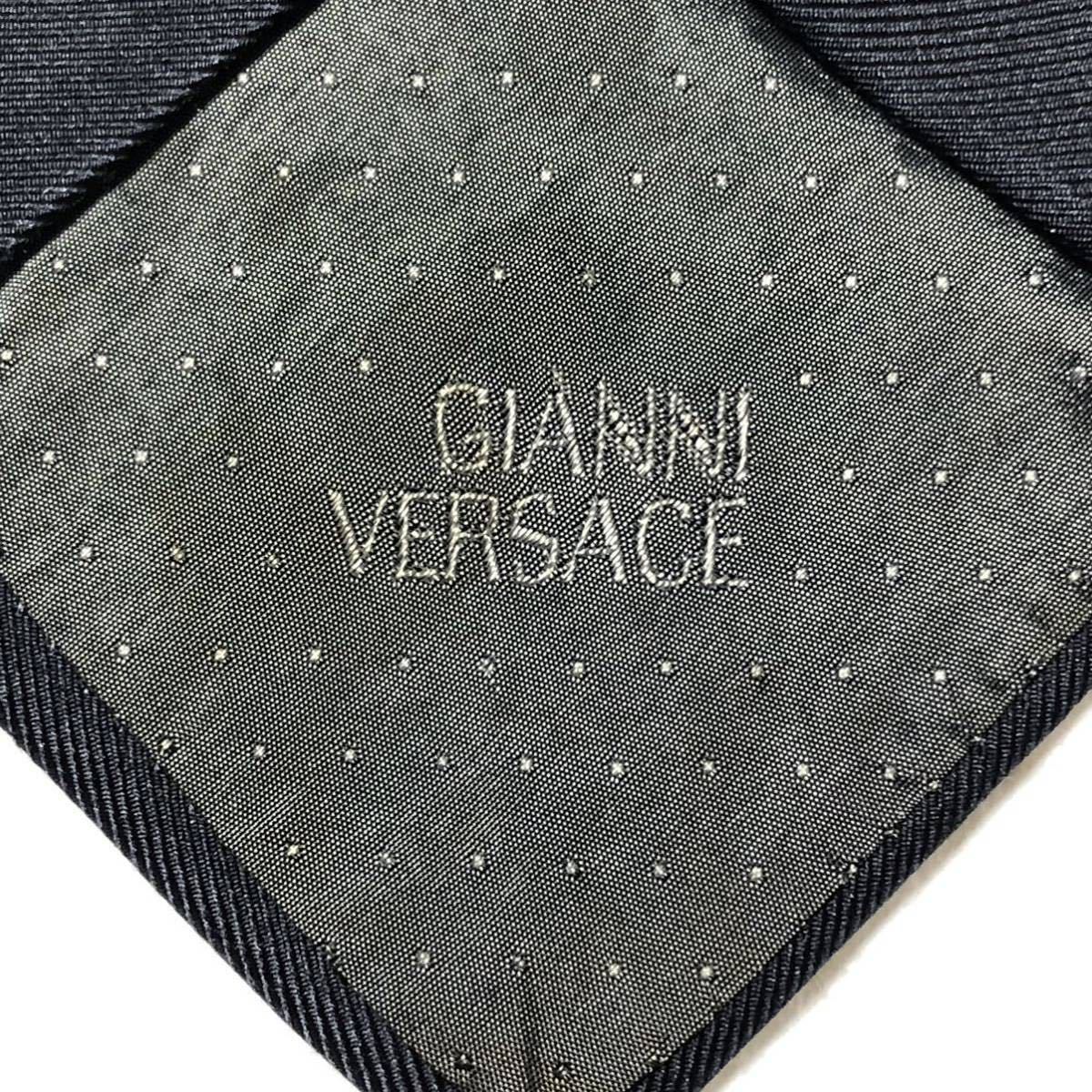 GIANNI VERSACE Gianni Versace necktie yellow gold skill leaf .. silk 100% Italy made wide width black × gray × Gold 