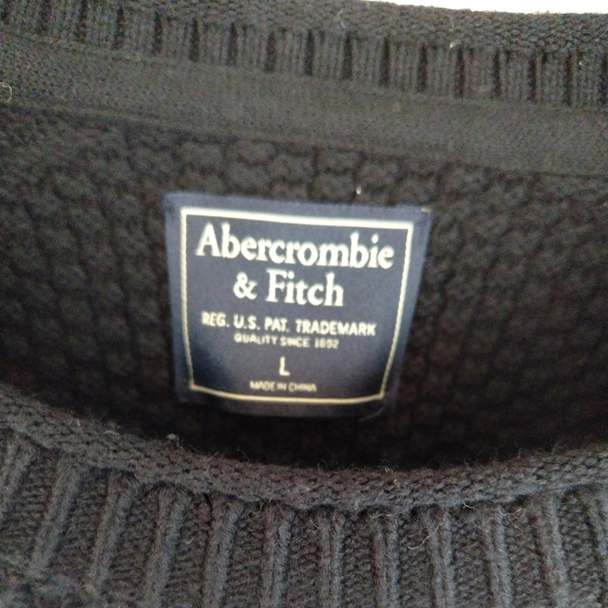 abercrombie メンズＬサイズ長袖ニット　９／２１ ブラック_画像3