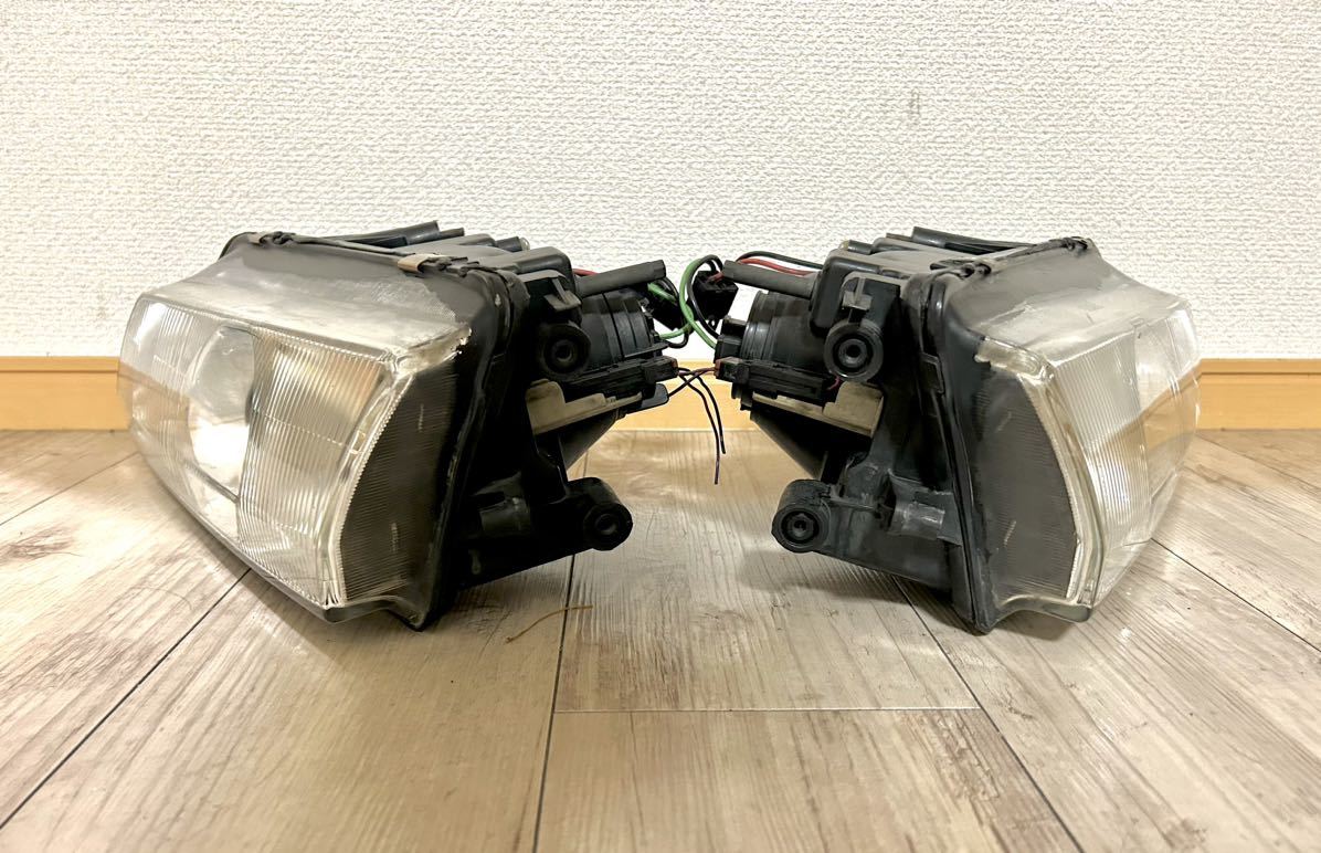 BNR32 スカイラインGT-R 後期 ヘッドライト 左右セット 純正 BNR32 スカイラインGT-R 後期 ヘッドライト 左右セット 純正