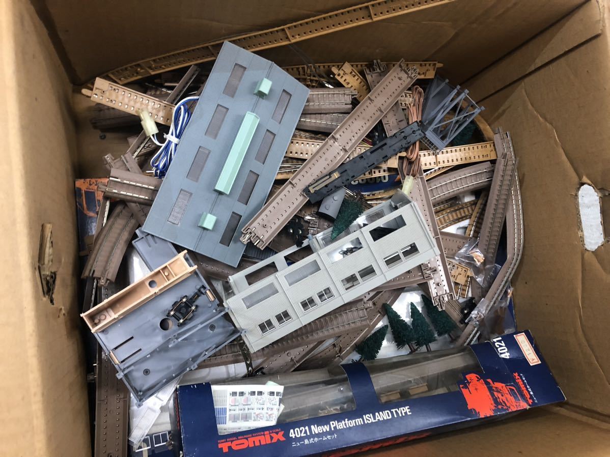 ジャンク現状品 Nゲージ大量まとめ売り レール 車両 ユニット ジャンク現状品 Nゲージ大量まとめ売り レール 車両 ユニット