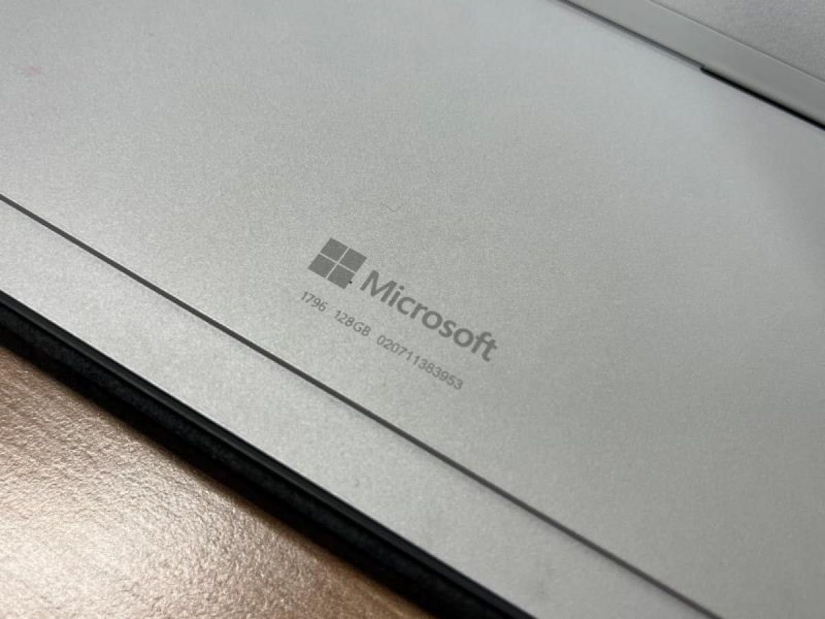 美品〉04326 Microsoft Surface Pro6第8世代 8GB/128GB i5 Win11