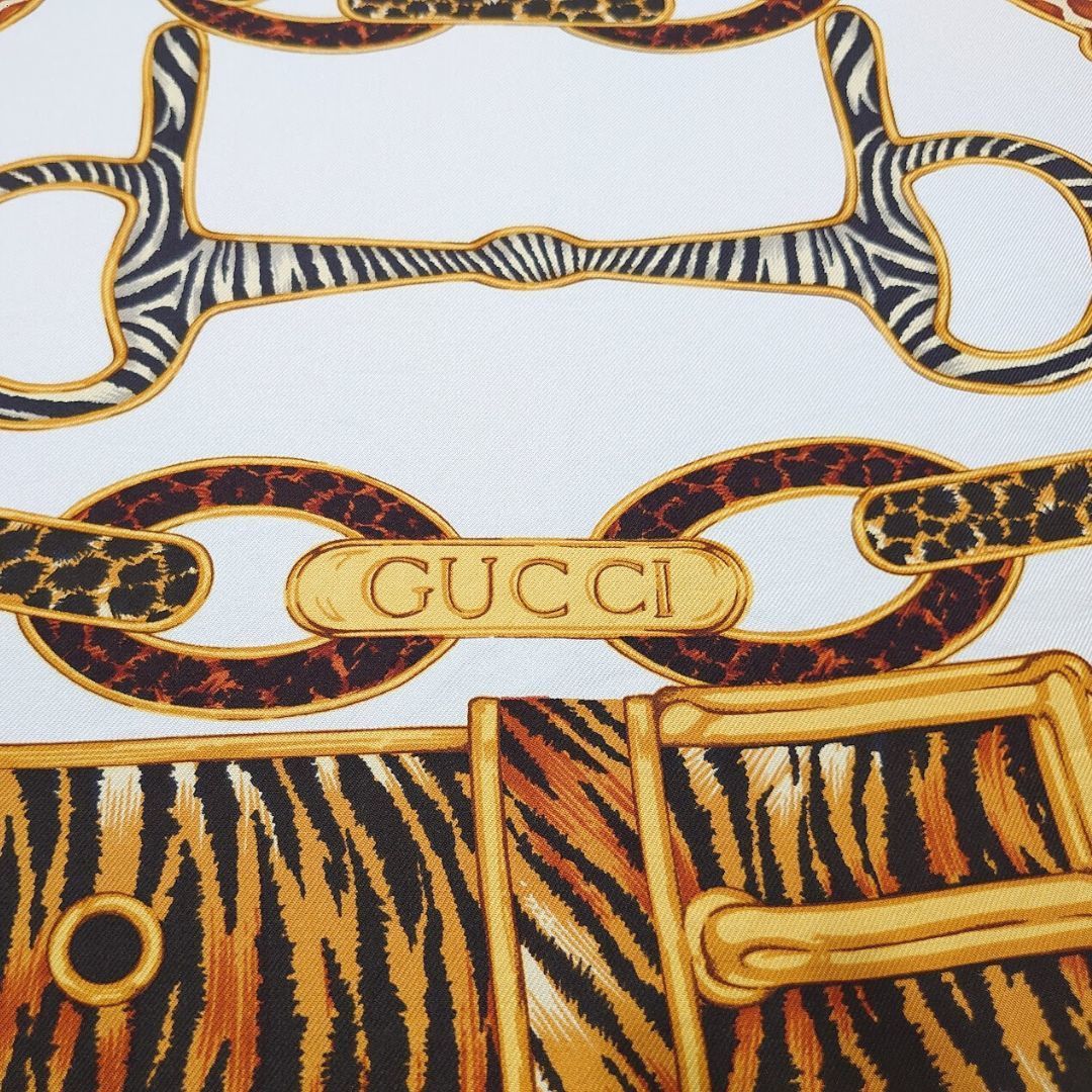 美品】GUCCI グッチ スカーフ シルク100% アニマル柄 ホース 美品】GUCCI グッチ スカーフ シルク100% アニマル柄 ホース