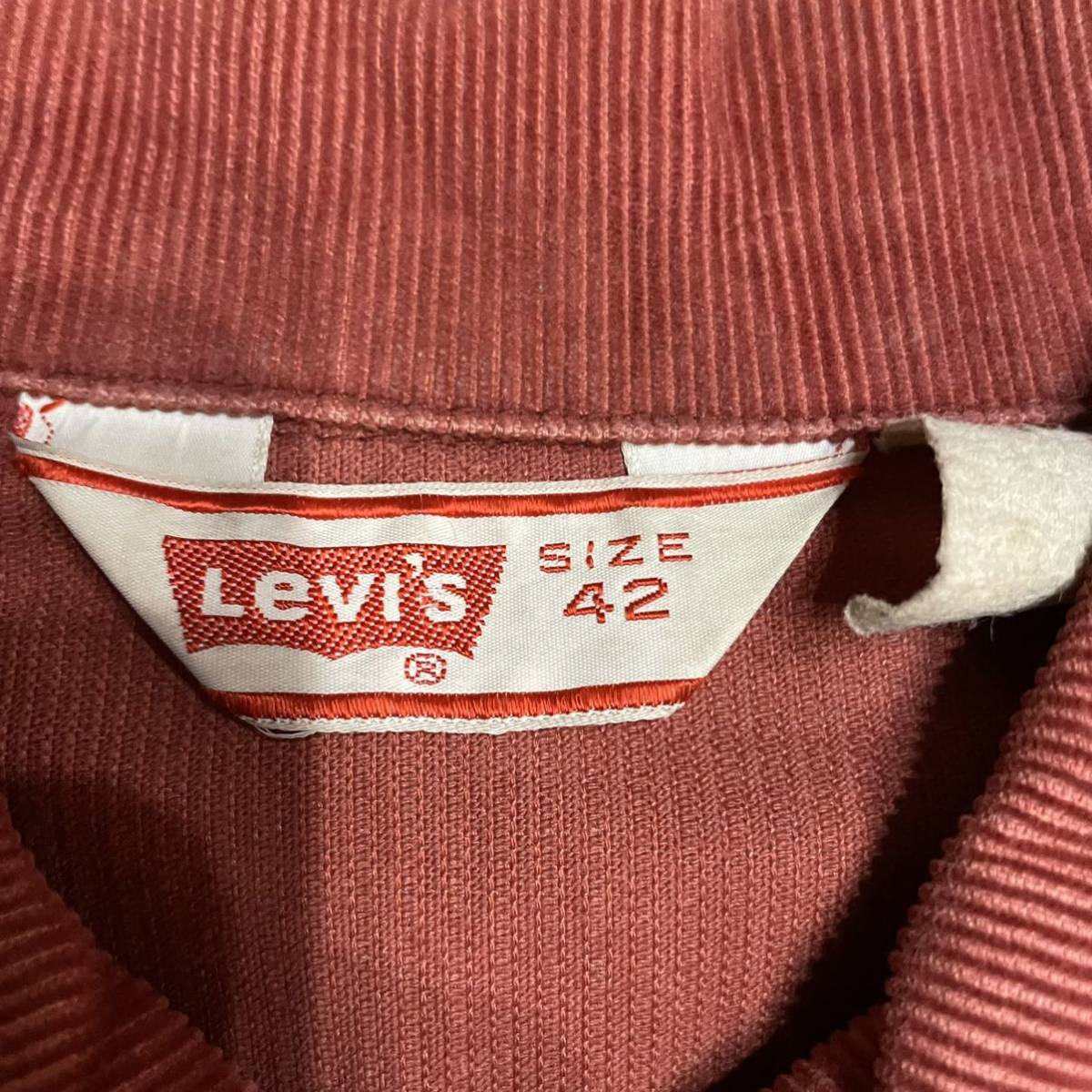 42サイズ 状態 希少カラー えんじ色 70s ビンテージUSA製 Levi's 42サイズ 状態 希少カラー えんじ色 70s ビンテージUSA製 Levi's